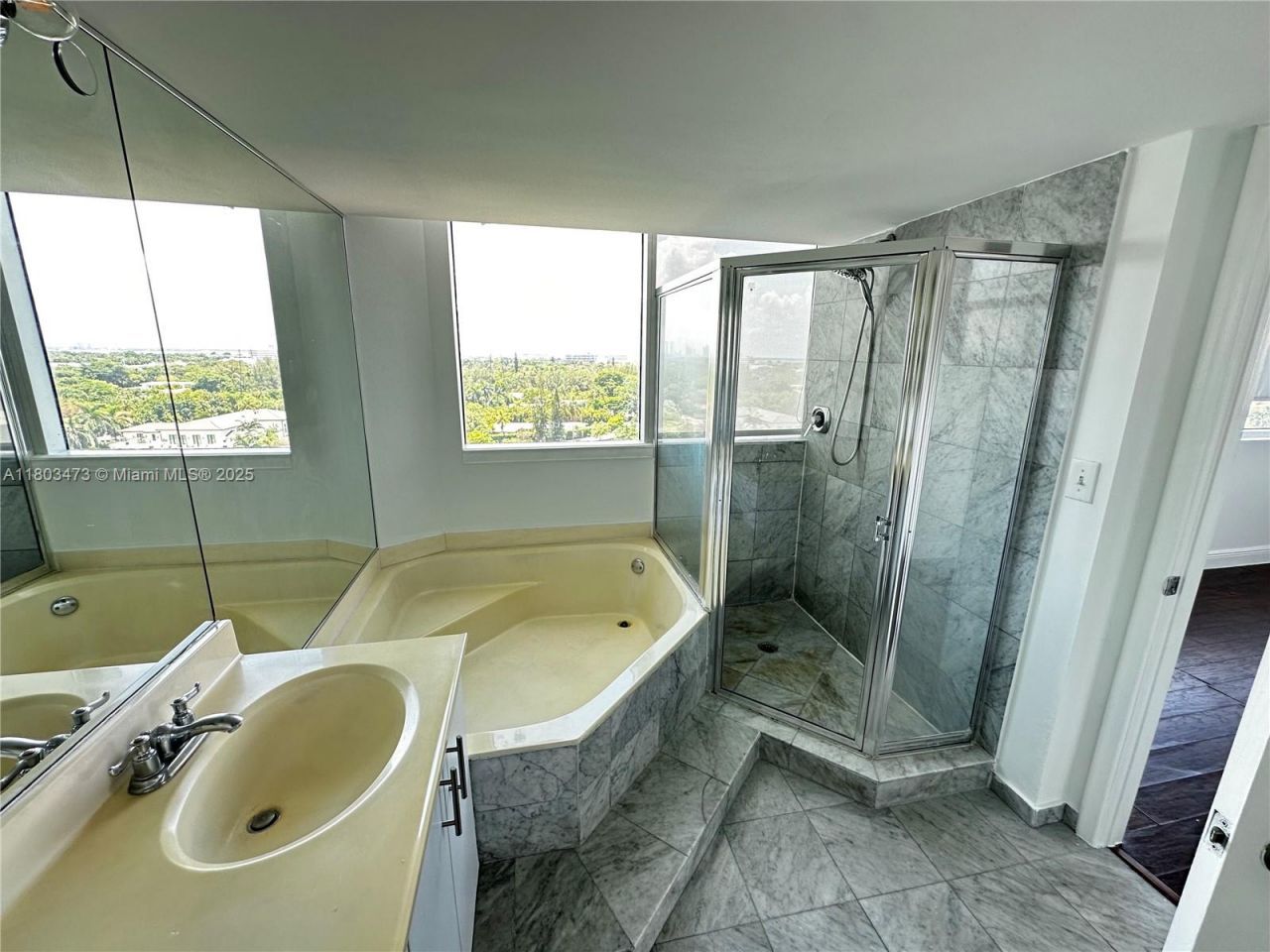 Please Call For Address, Unit 1101, Miami Beach, FL 33140 Photo