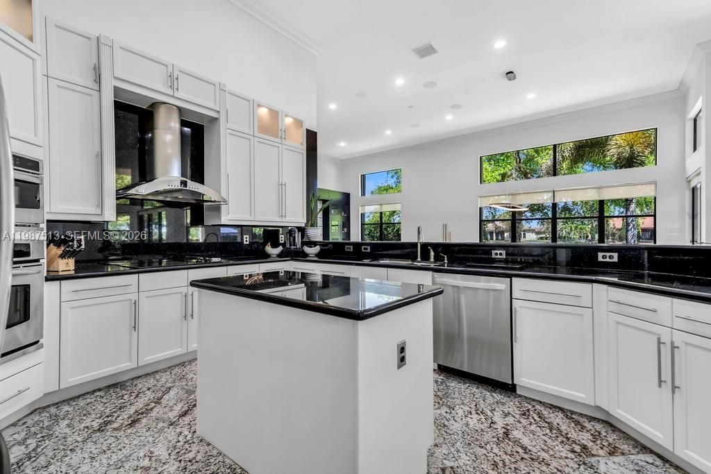 15127 SW 40th St, Davie, FL 33331 Photo