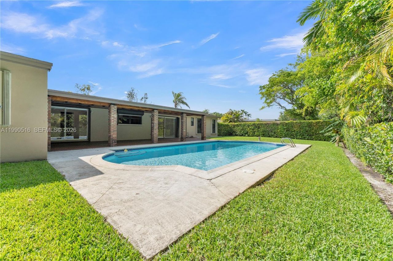 10020 SW 102nd Ave Rd , Miami, FL 33176 Photo