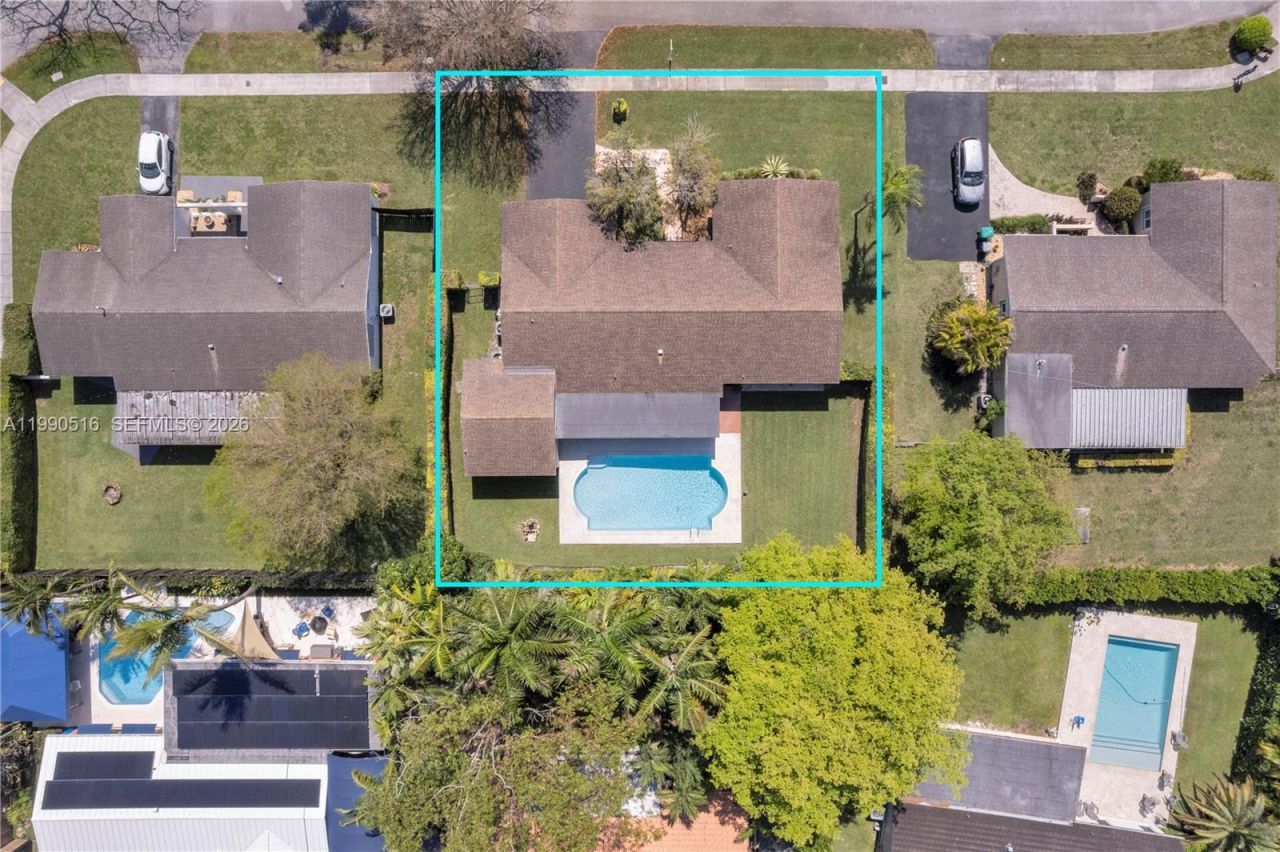 10020 SW 102nd Ave Rd , Miami, FL 33176 Photo