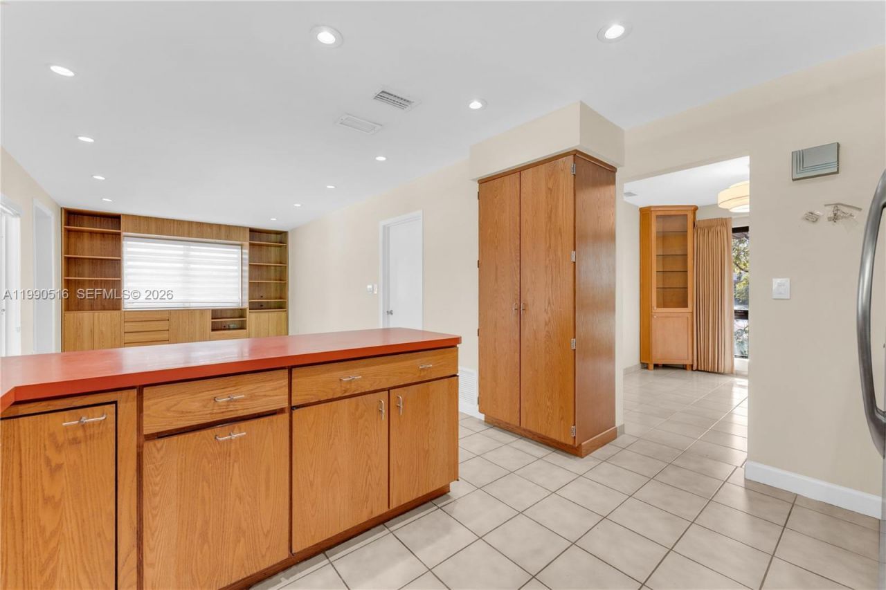 10020 SW 102nd Ave Rd , Miami, FL 33176 Photo