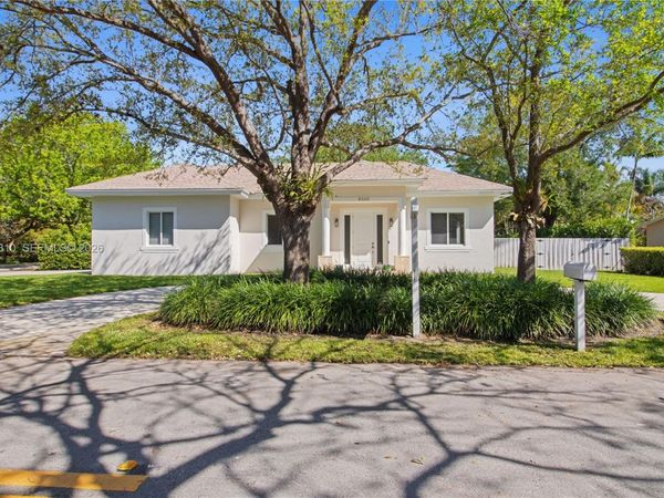 8365 SW 131st St , Pinecrest, FL 33156