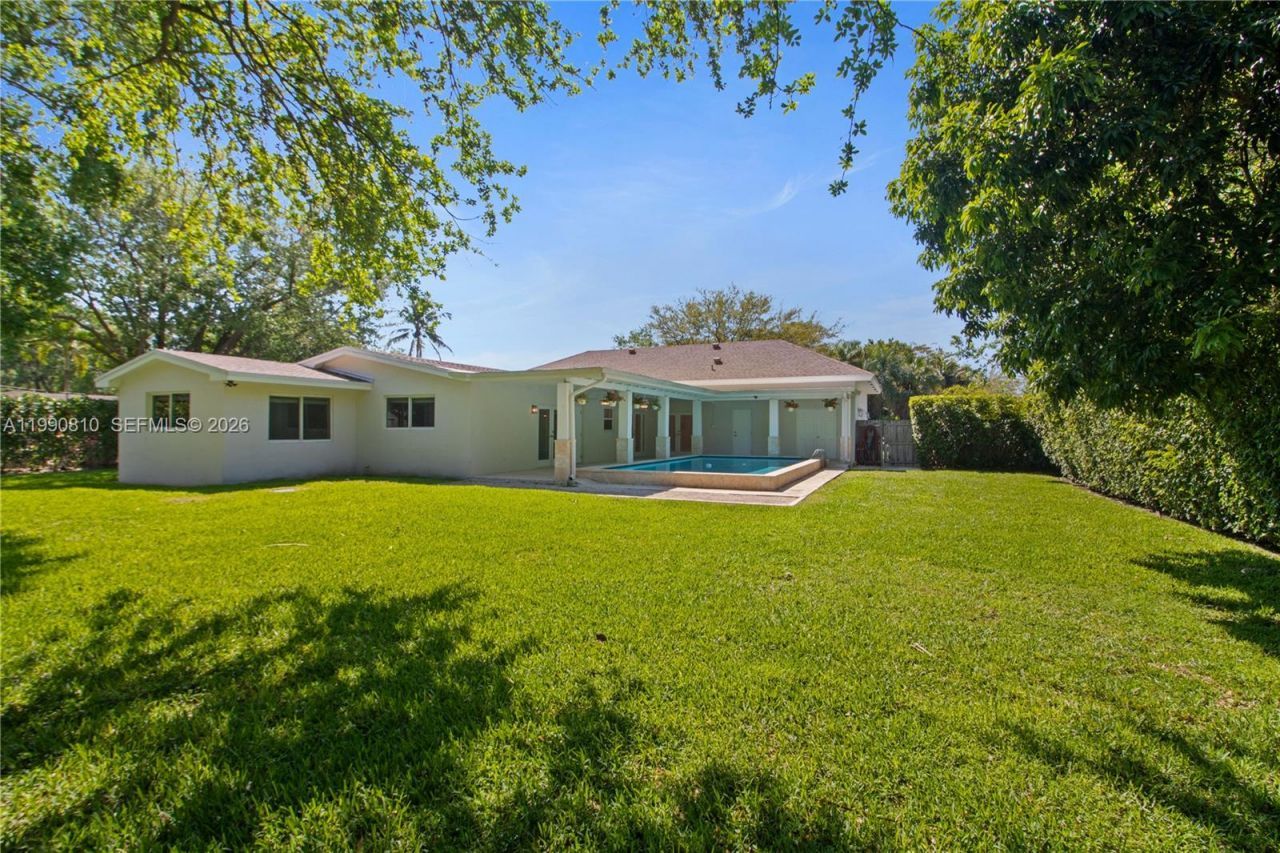 8365 SW 131st St , Pinecrest, FL 33156 Photo