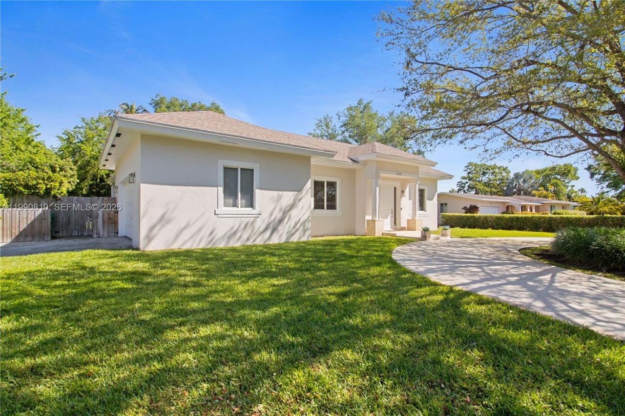 8365 SW 131st St , Pinecrest, FL 33156 Photo