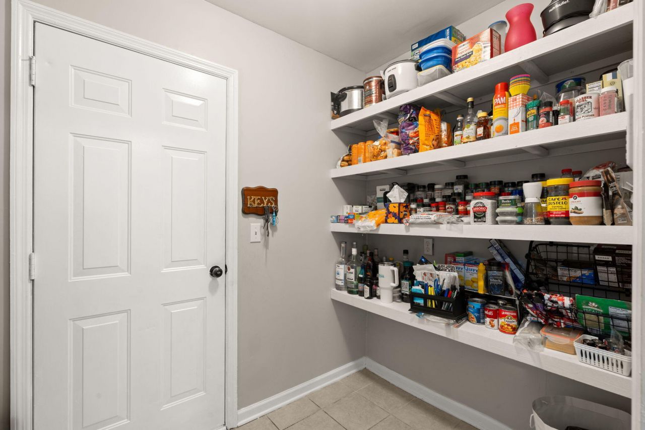 695 Ponderosa Drive Photo 12