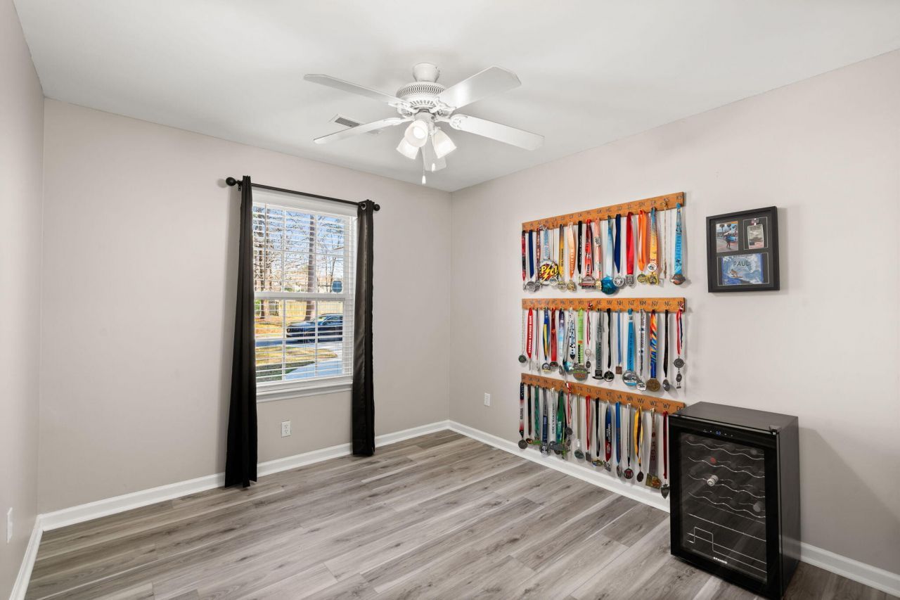 695 Ponderosa Drive Photo 19