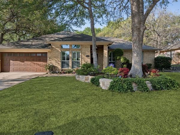 312 Marseille Drive, Hurst, TX 76054