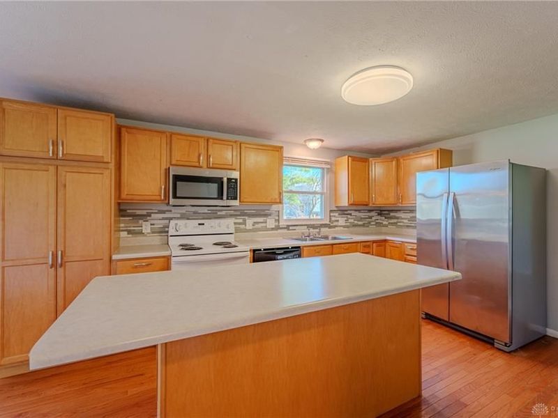 6426 Silver Pheasant Court, Huber Heights, OH 45424 Photo 12