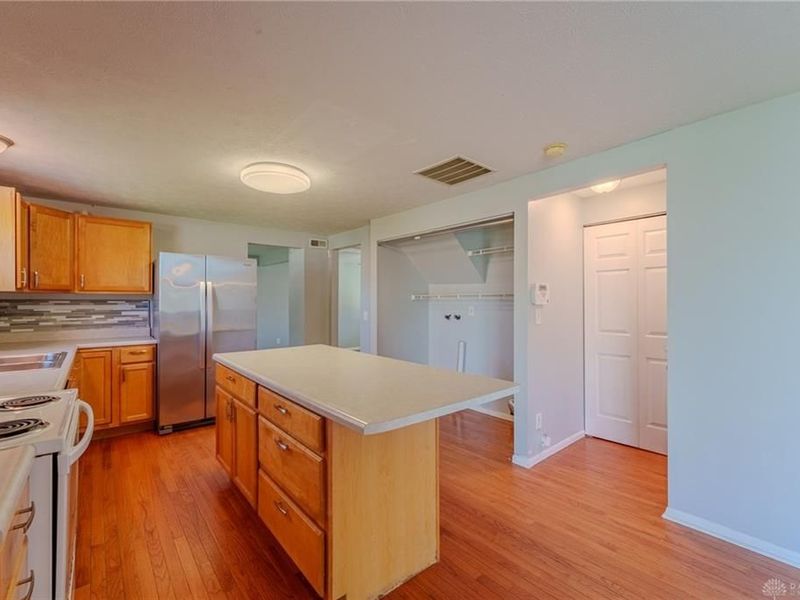 6426 Silver Pheasant Court, Huber Heights, OH 45424 Photo 14