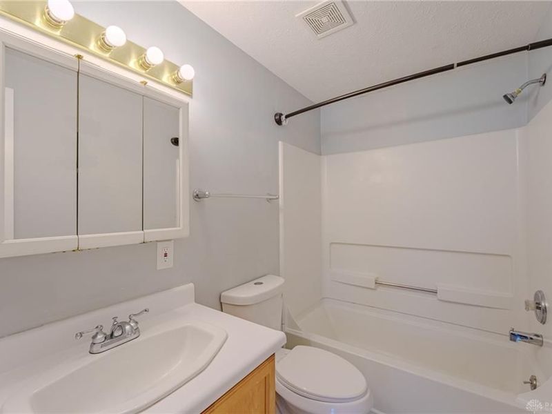 6426 Silver Pheasant Court, Huber Heights, OH 45424 Photo 22