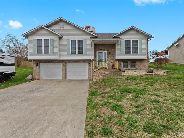 781 N West Lane, Jackson, MO 63755