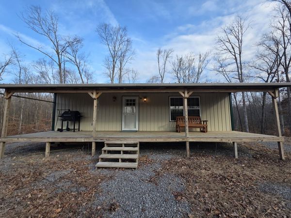 617 Pleasant Hill Cemetery Ln , Gainesboro, TN 38562