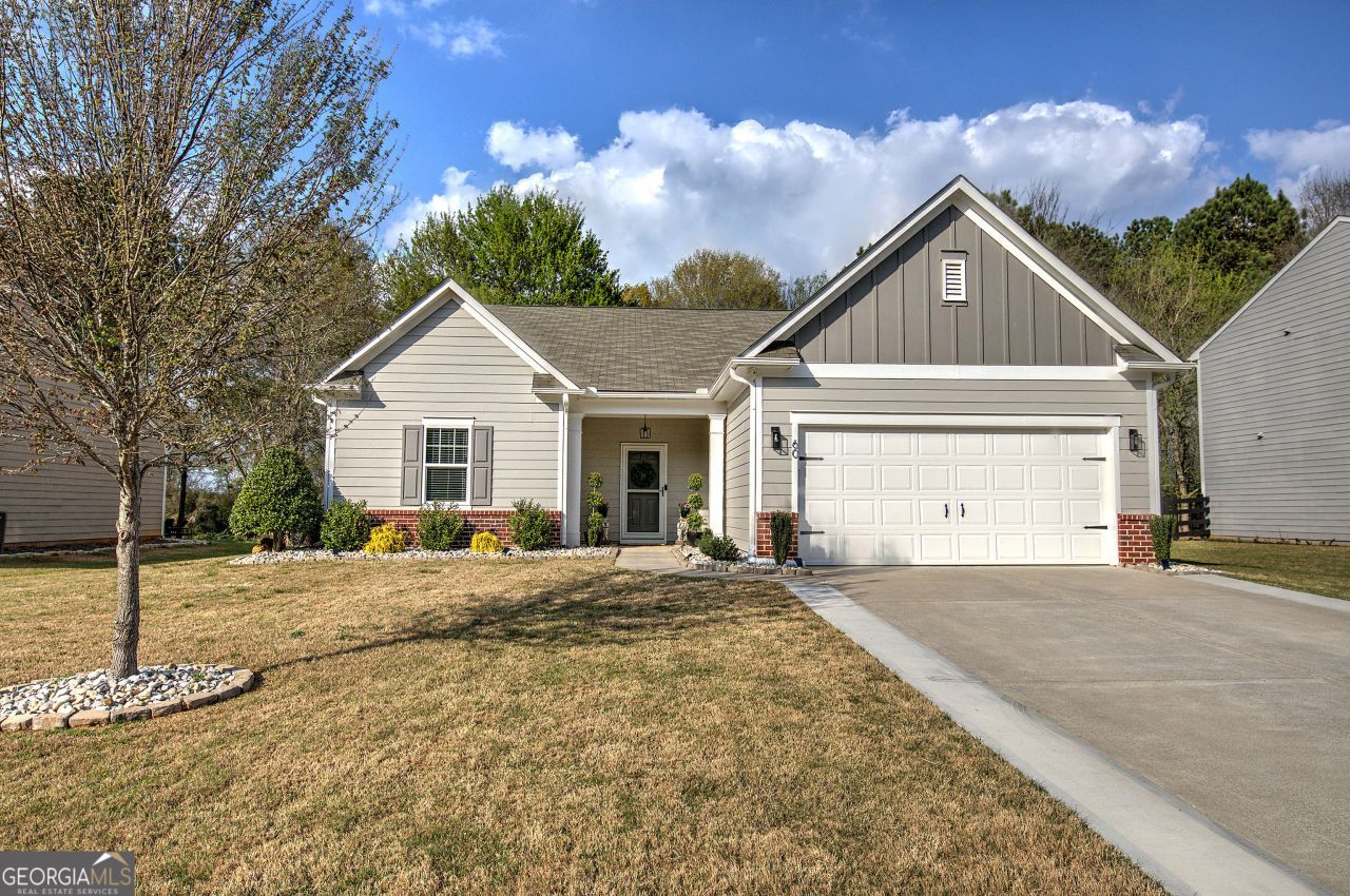 60 Seattle Slew Way, Cartersville, GA 30120 Main Photo