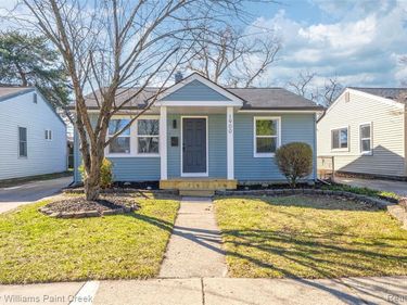 1900 College Street, Ferndale, MI 48220