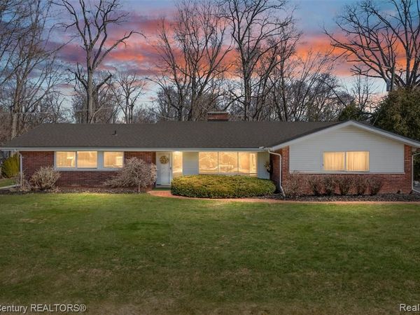3108 Upton Drive, Troy, MI 48084