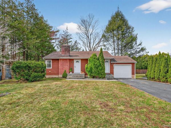 1727 Central Street , Yorktown Heights, NY 10598