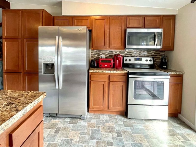 204 May Lane, Wintersville, OH 43953 Photo 6