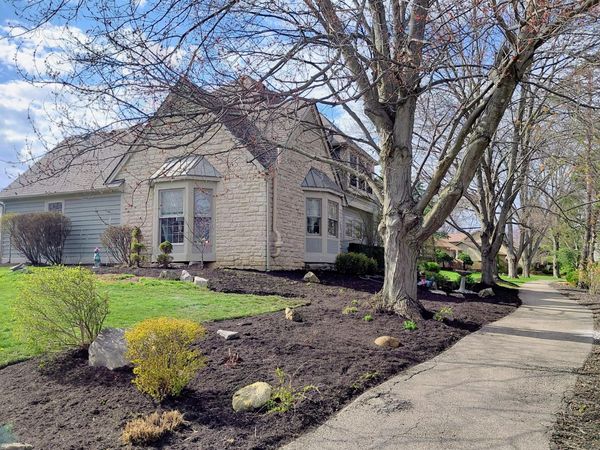 8610 Craigston Court, Dublin, OH 43017