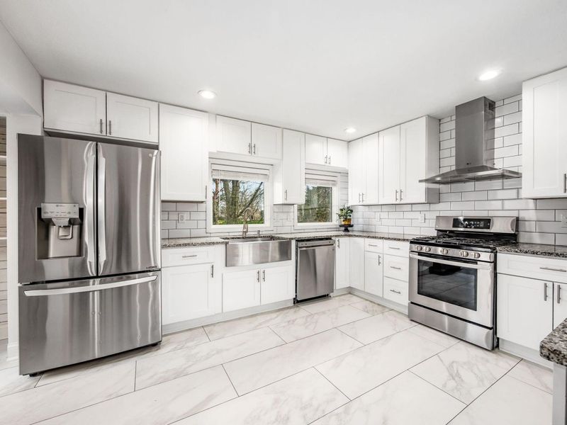 8610 Craigston Court, Dublin, OH 43017 Photo 13