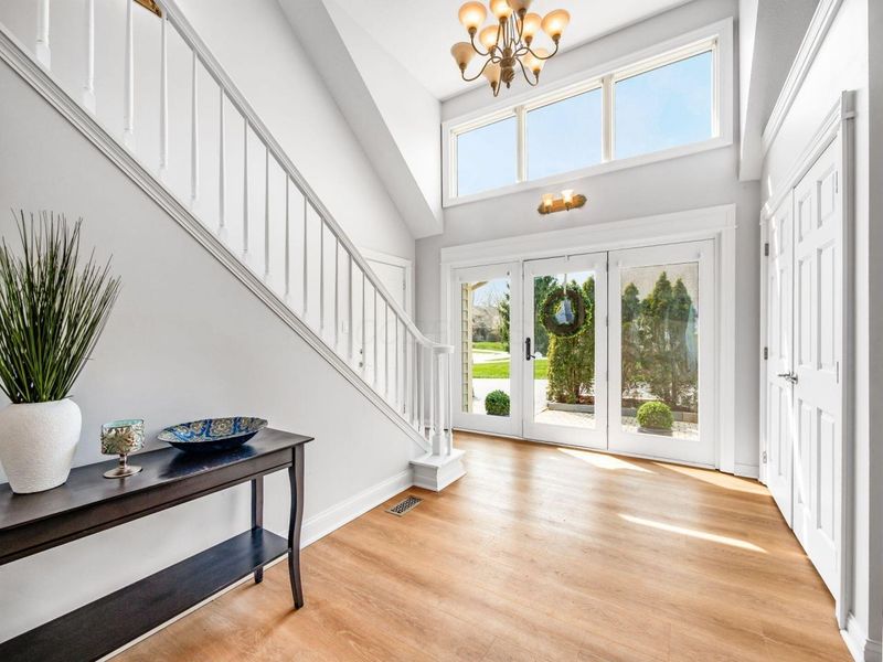 8610 Craigston Court, Dublin, OH 43017 Photo 4