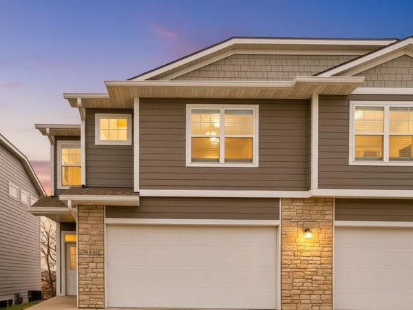 5430 154th Court, Urbandale, IA 50323