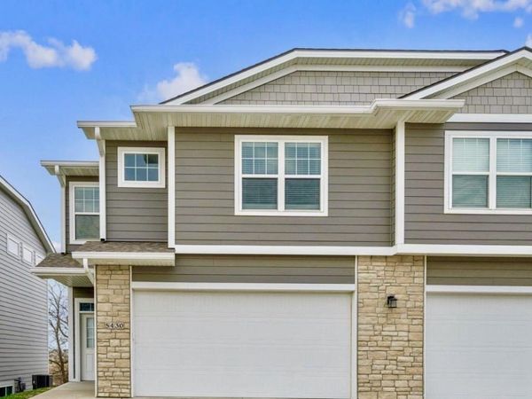 5430 154th Court, Urbandale, IA 50323