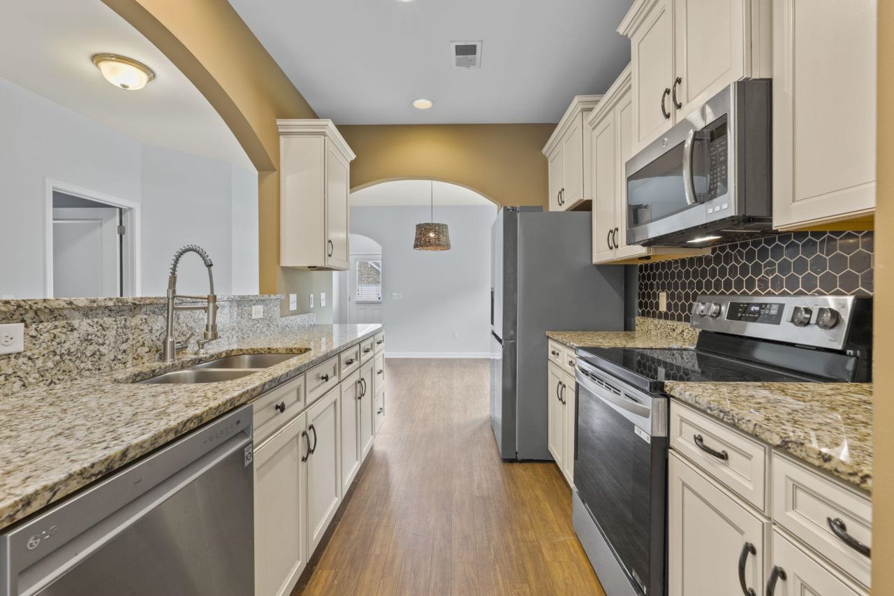 3659 White Wing Circle Photo 9