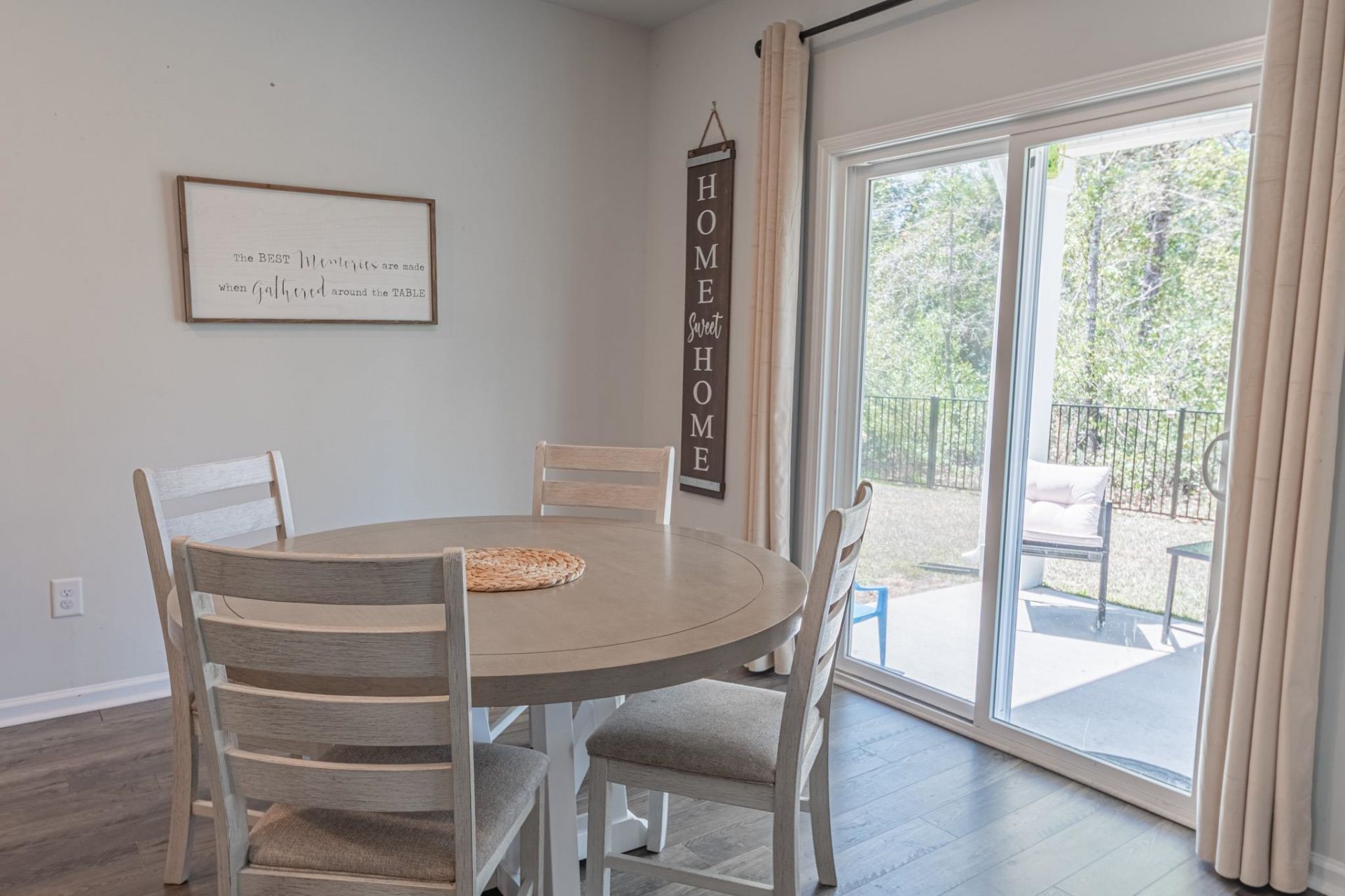 2280 Blackthorn Dr. Photo 12