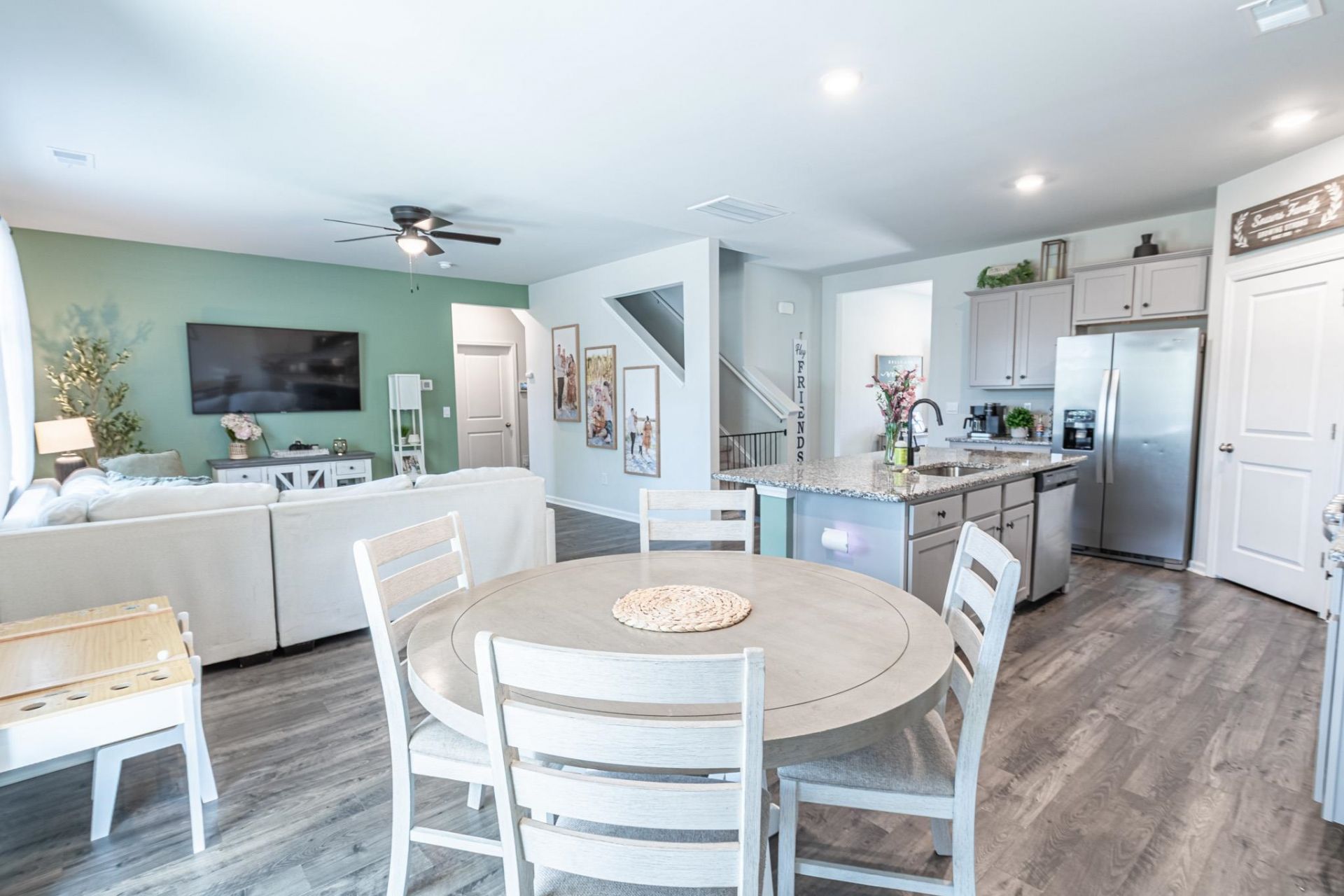 2280 Blackthorn Dr. Photo 13