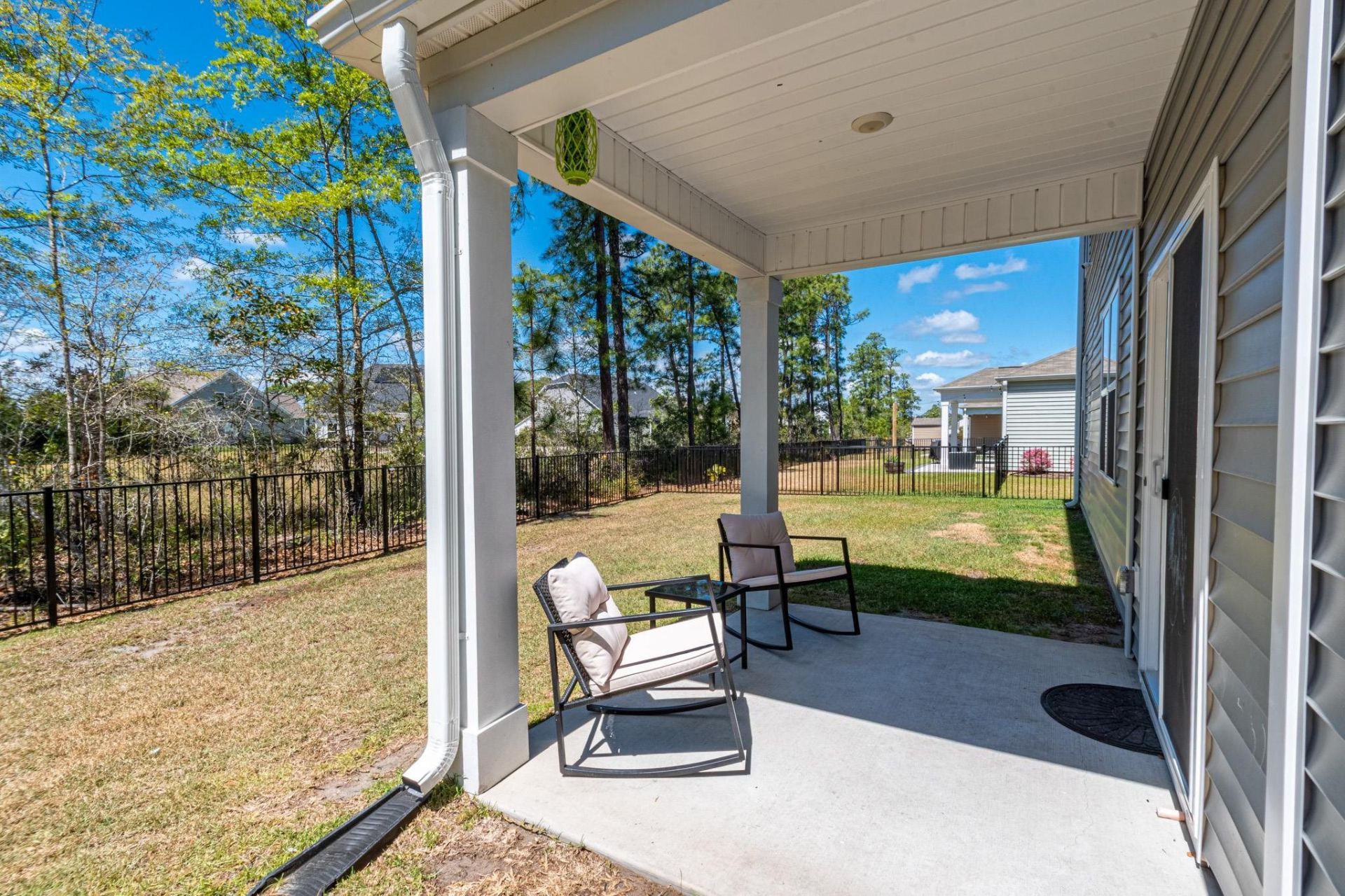 2280 Blackthorn Dr. Photo 33