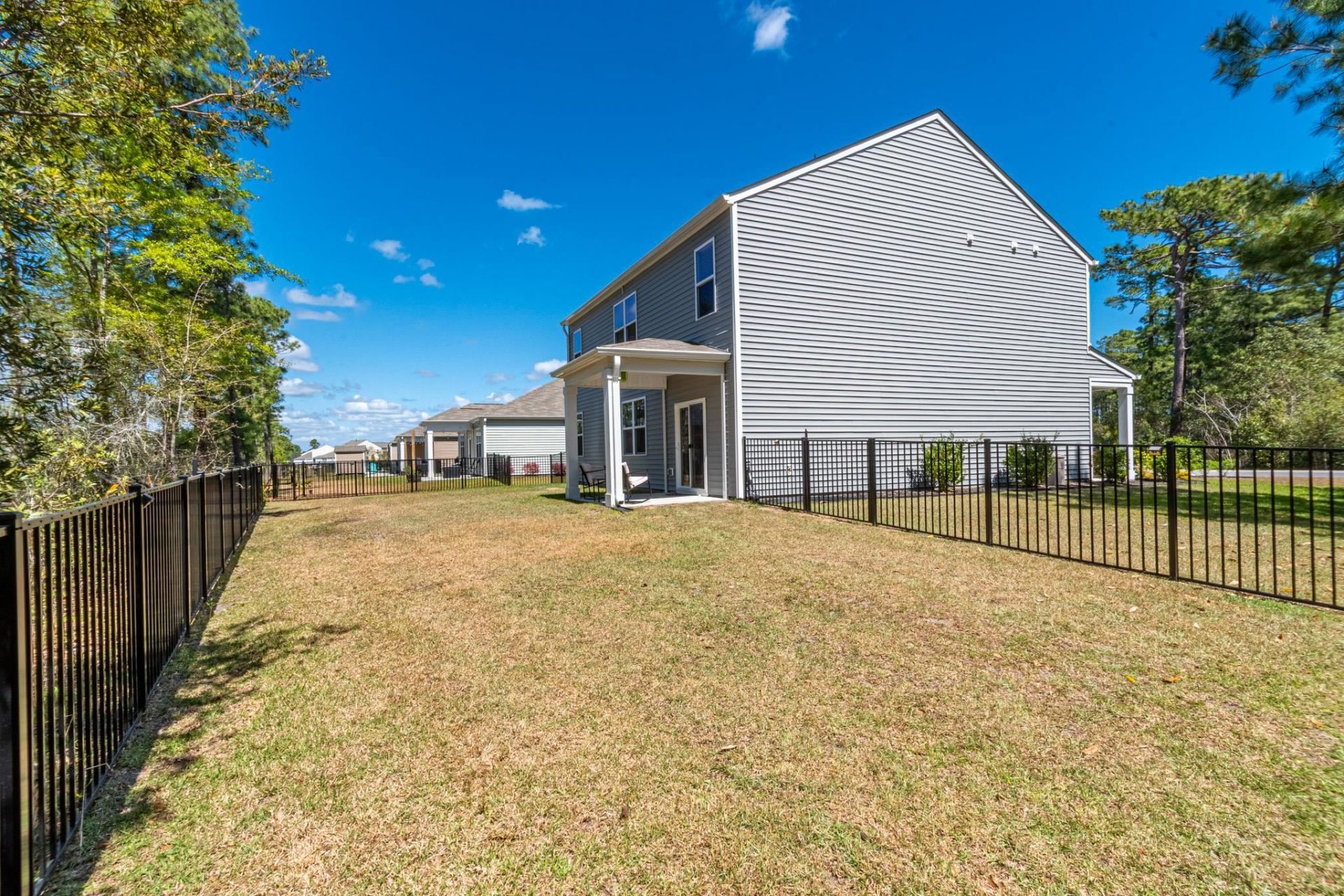 2280 Blackthorn Dr. Photo 36