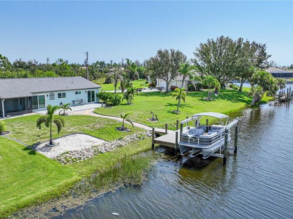 15460 ALSACE CIRCLE , PORT CHARLOTTE, FL 33981