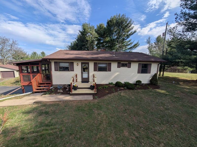 1630 Martinsburg Road NE, Newark, OH 43055 Photo 1