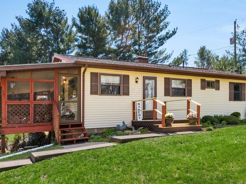 1630 Martinsburg Road NE, Newark, OH 43055 Photo 1