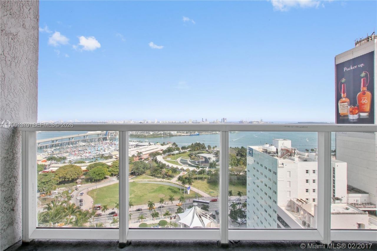 253 NE 2nd St , Unit 2209, Miami, FL 33132 Photo