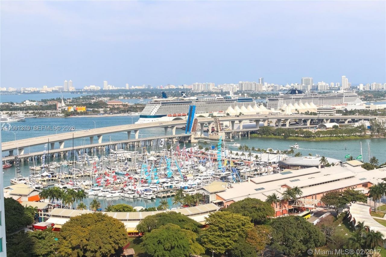 253 NE 2nd St , Unit 2209, Miami, FL 33132 Photo