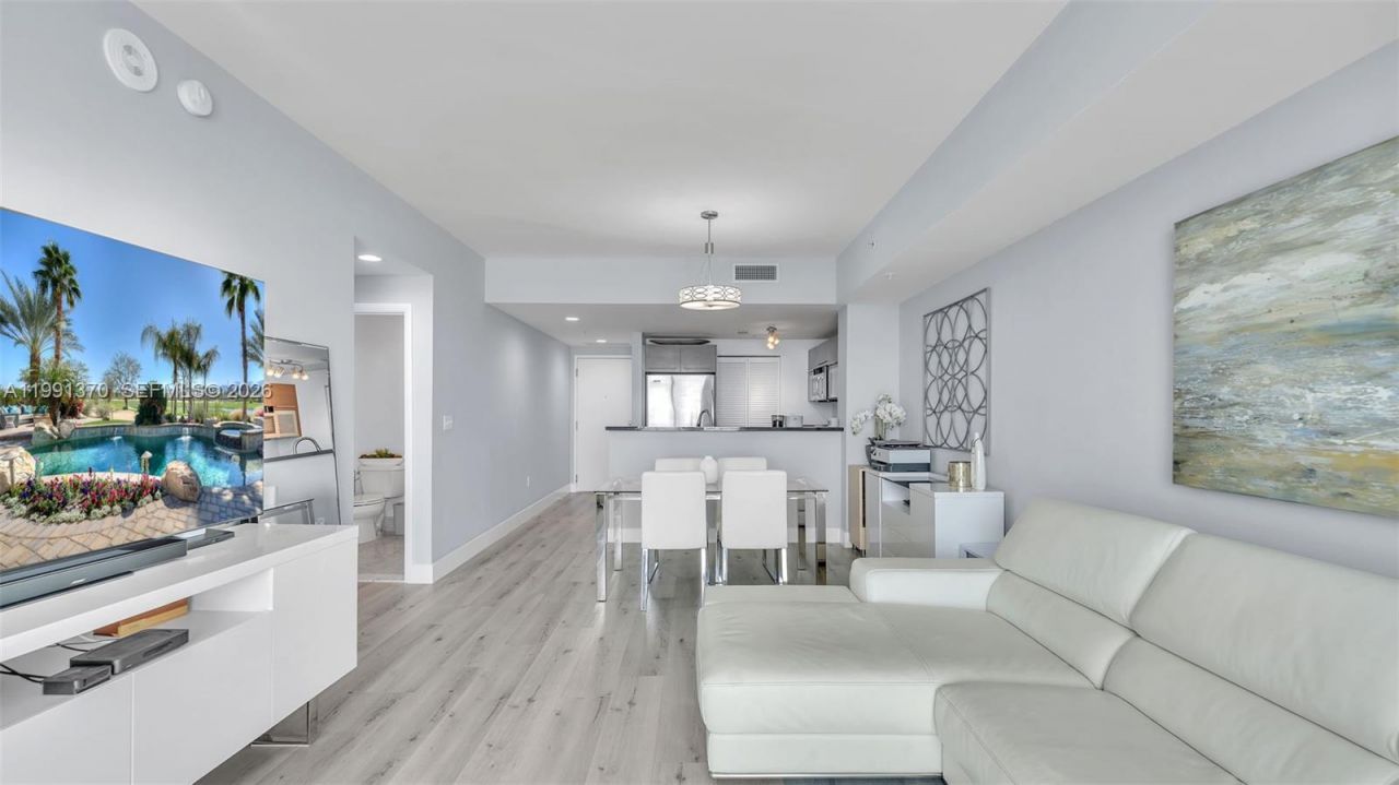 253 NE 2nd St , Unit 2209, Miami, FL 33132 Photo