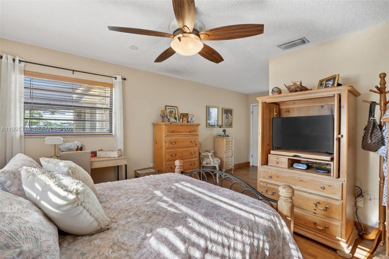 3381 SW 140th Ave , Miami, FL 33175 Photo