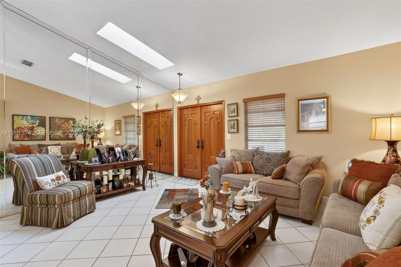 3381 SW 140th Ave , Miami, FL 33175 Photo