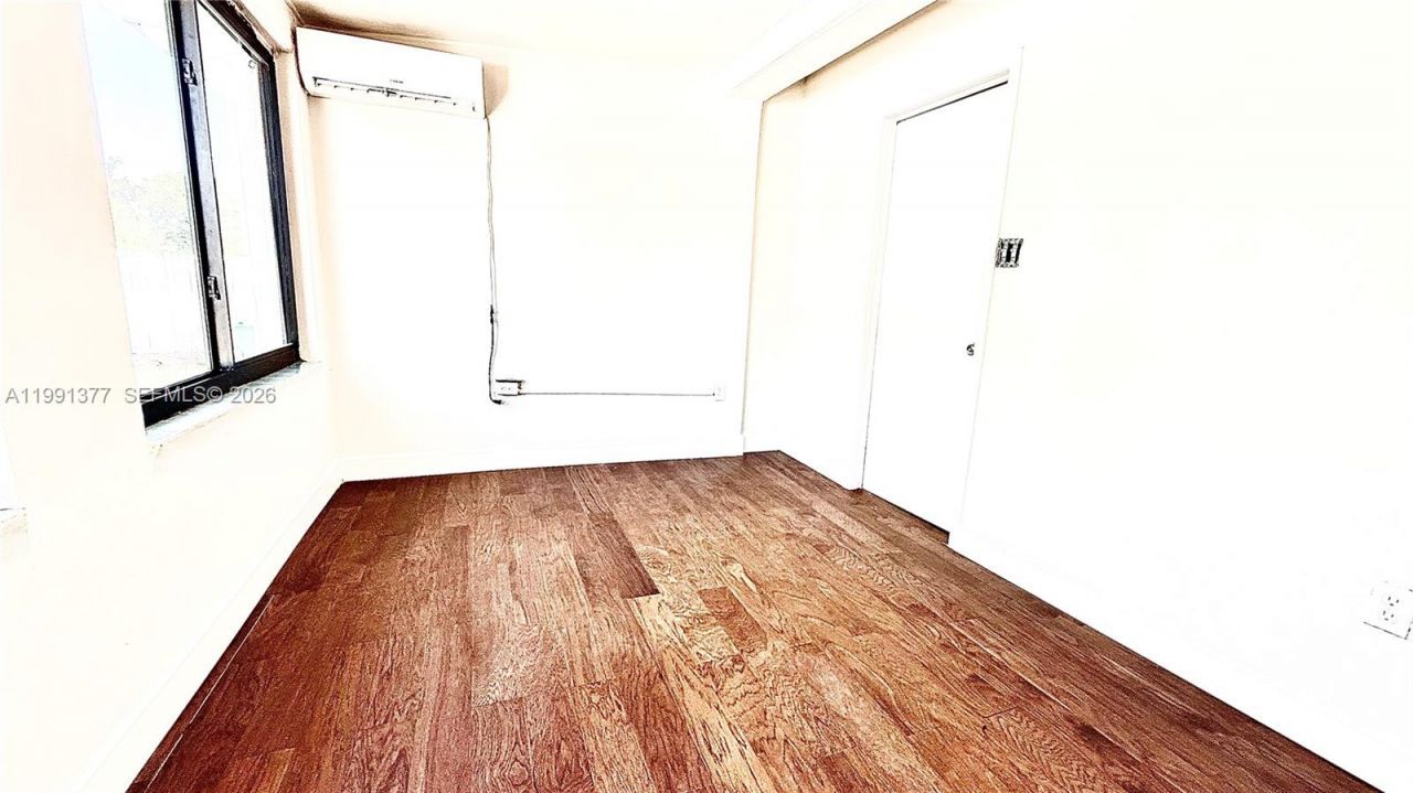 1352 NW 112th Ter, Miami, FL 33167 Photo