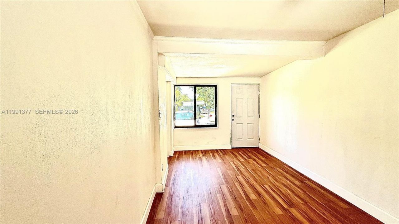 1352 NW 112th Ter, Miami, FL 33167 Photo