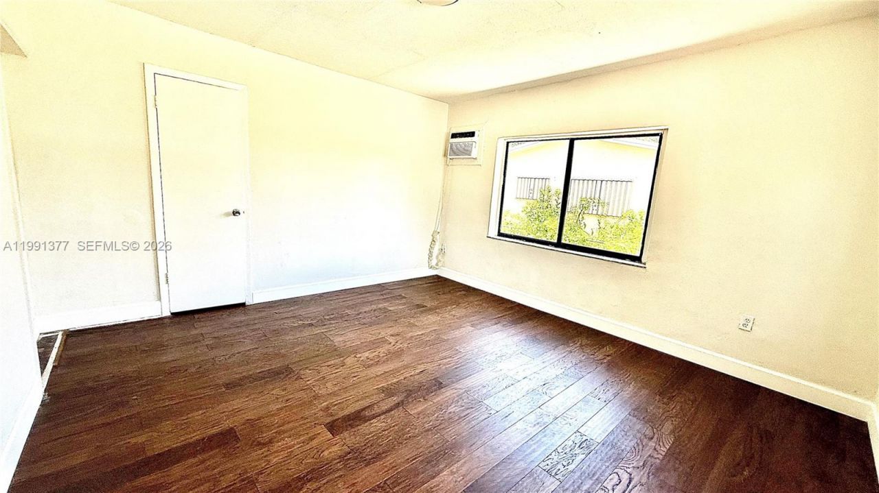 1352 NW 112th Ter, Miami, FL 33167 Photo