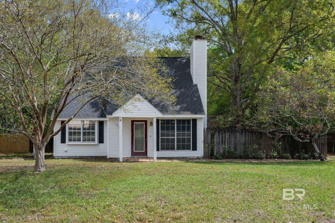 19331 Oak Hillcrest Drive, Robertsdale, AL 36567 Main Photo