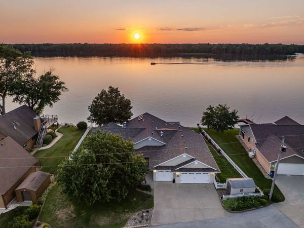 21904 RIVER Road N, Cordova, IL 61242