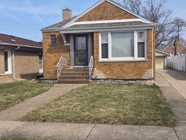 14529 S Emerald Avenue , Riverdale, IL 60827
