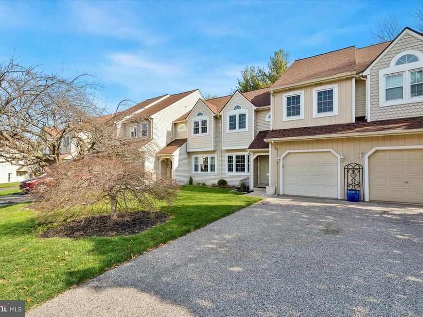 8809 Duveen Drive, Wyndmoor, PA 19038 Main Photo