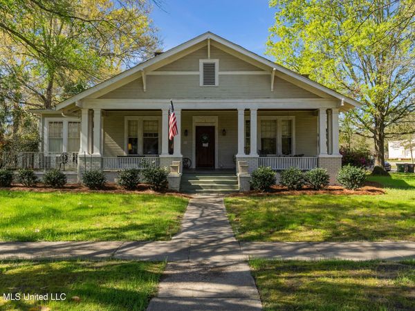 410 4th Avenue, Hattiesburg, MS 39401