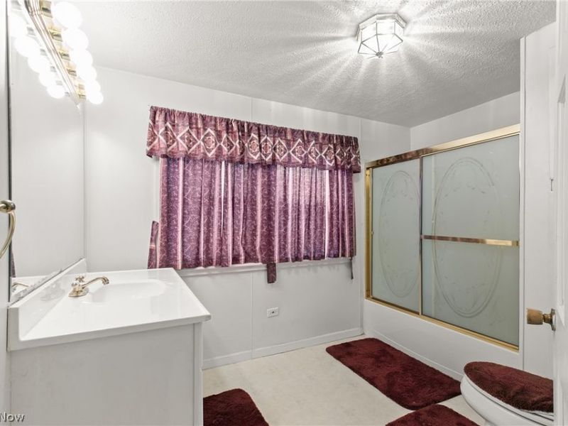 968 Stadelman Avenue, Akron, OH 44320 Photo 12