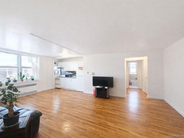 14444 41st Avenue, Unit 6, Flushing, NY 11355