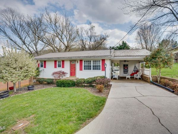 1224 East Mckinney Avenue, Rogersville, TN 37857